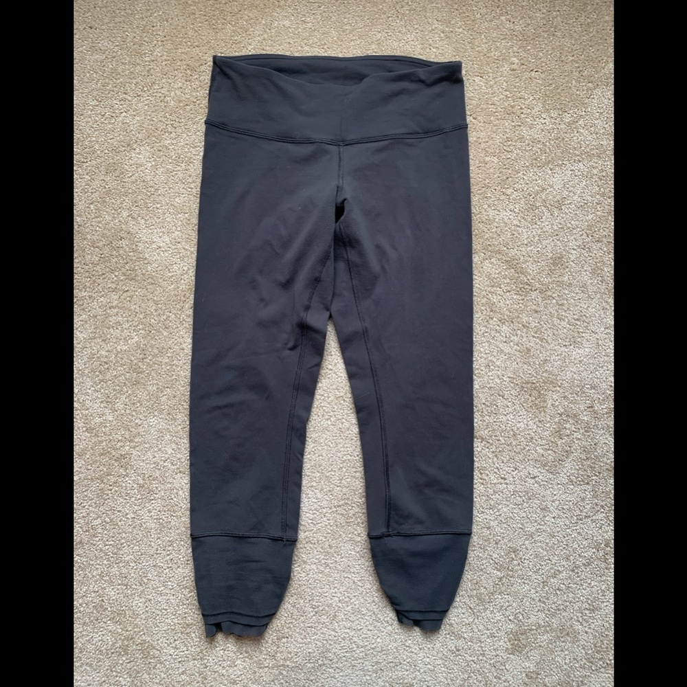 Grey lulu leggings. Cute ankle area detail